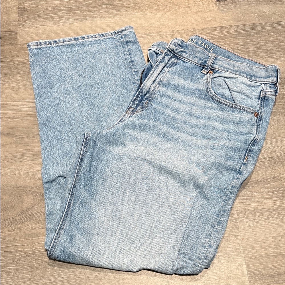 American Eagle Outfitters Light Blue Boyfriend Jeans